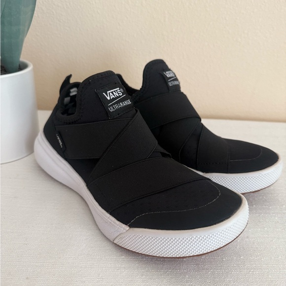 Vans UltraRange Black Mesh Slip On Sneakers women 7 men 5.5 - Picture 2 of 15